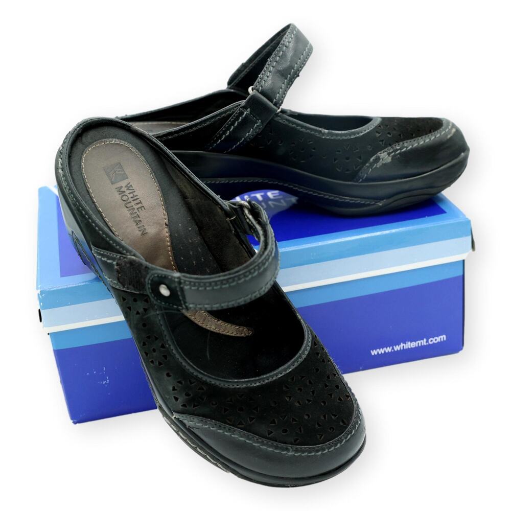 White Mountain “Mallard” Black Nubuck Mary Jane Clogs – 7.5